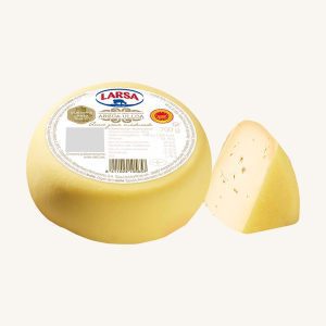Larsa DOP Arzúa-Ulloa cow´s matured cheese, from Galicia, whole piece 700g